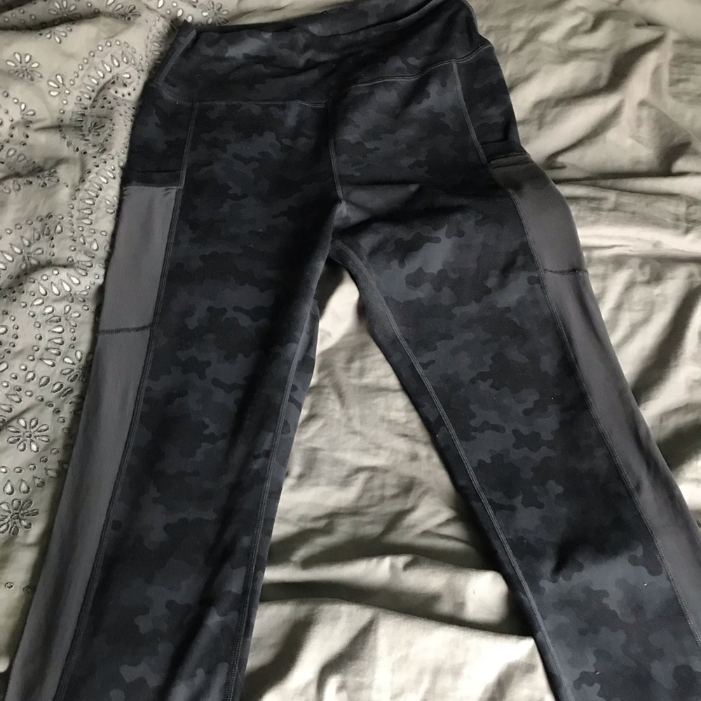 Zyia Camo Mesh Leggings